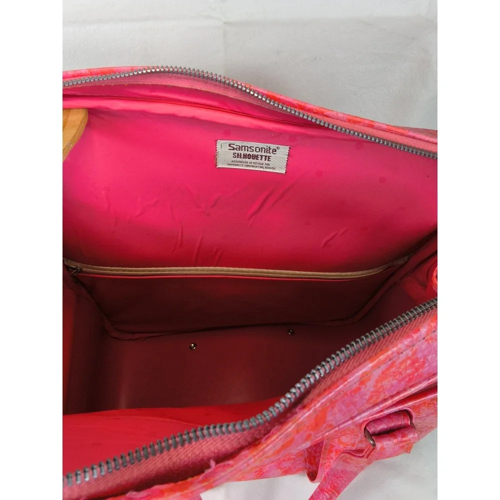 Vintage 1960s Samsonite Silhouette Hot Pink Weekender / Carry-on Luggage Bag